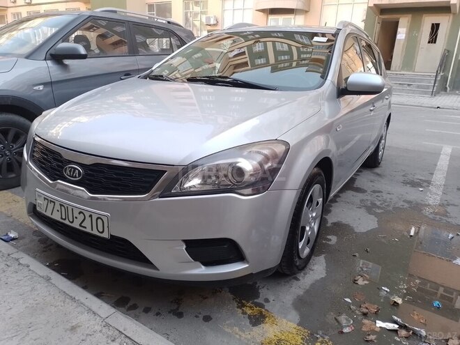 Kia Ceed 2009, 267,680 km - 1.4 l - Bakı