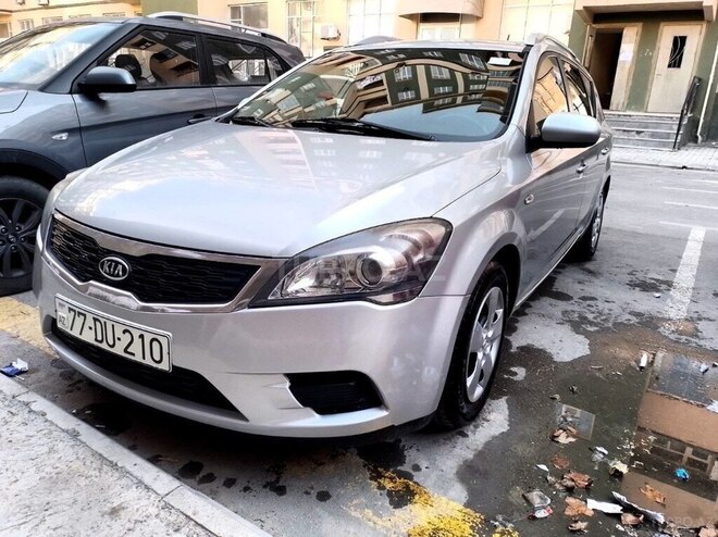 Kia Ceed 2009, 267,680 km - 1.4 l - Bakı