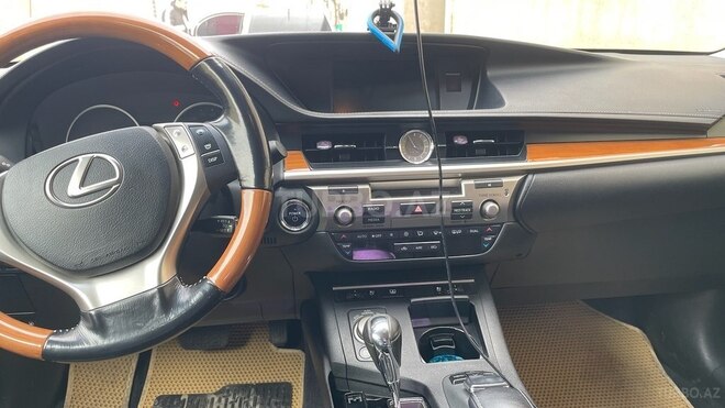 Lexus ES 300h 2015, 162,000 km - 2.5 l - Bakı