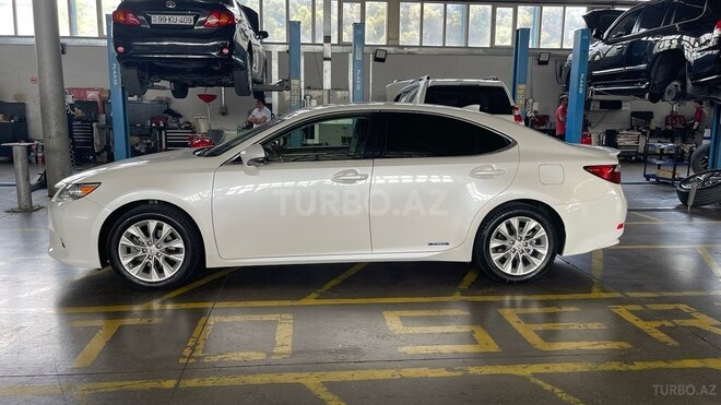 Lexus ES 300h 2015, 162,000 km - 2.5 l - Bakı