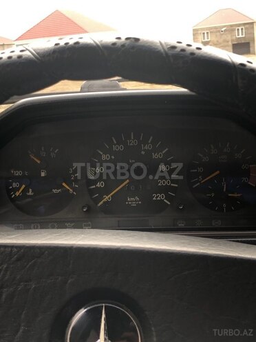 Mercedes E 200 1991, 481,400 km - 2.0 l - Bakı