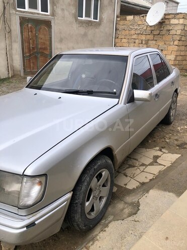 Mercedes E 200 1991, 481,400 km - 2.0 l - Bakı