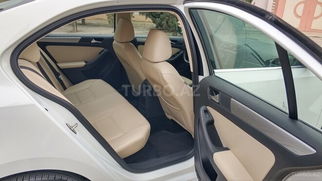 Volkswagen Jetta 2017, 77,000 km - 1.4 l - Bakı