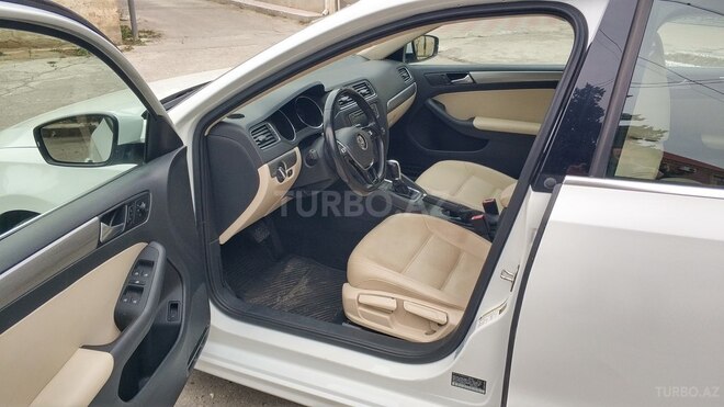 Volkswagen Jetta 2017, 77,000 km - 1.4 l - Bakı