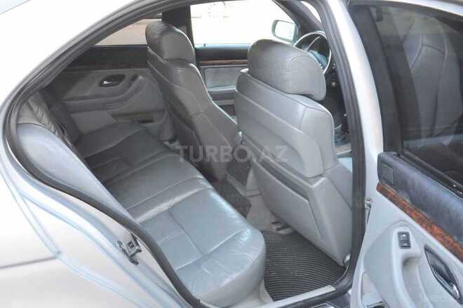 BMW 525 2000, 324,000 km - 2.5 l - Bakı
