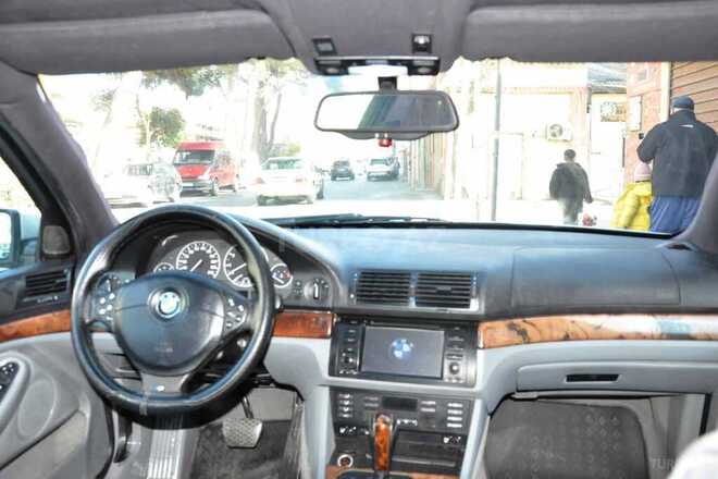 BMW 525 2000, 324,000 km - 2.5 l - Bakı