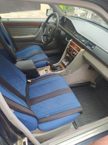 Mercedes E 200 1990, 386,000 km - 2.0 l - Xaçmaz