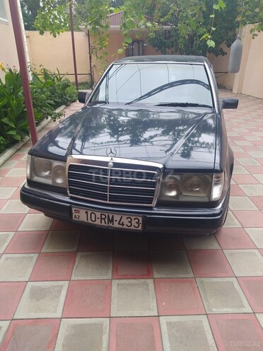 Mercedes E 200 1990, 386,000 km - 2.0 l - Xaçmaz