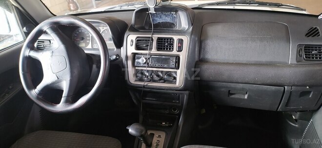 Mitsubishi Pajero io 1998, 276,000 km - 1.8 л - Bakı