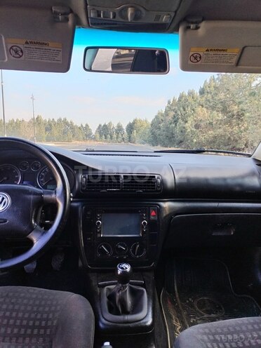 Volkswagen Passat 2003, 257,692 km - 1.5 l - Mingəçevir