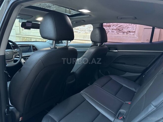 Hyundai Elantra 2015, 215,000 km - 1.6 l - Bakı
