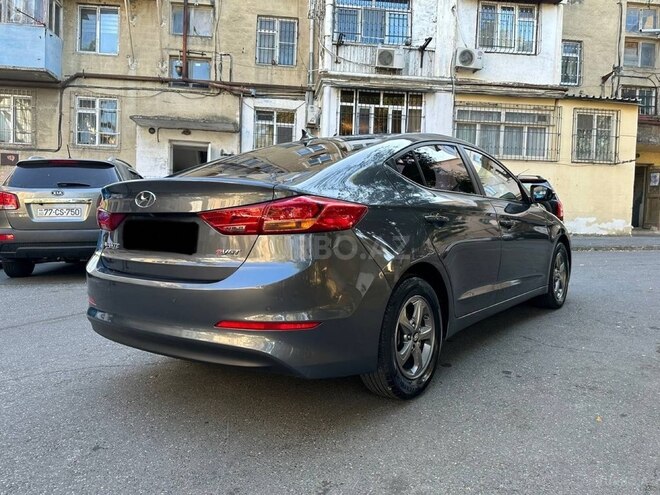 Hyundai Elantra 2015, 215,000 km - 1.6 l - Bakı