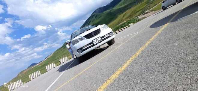 Mitsubishi Airtrek 2001, 300,000 km - 2.0 l - Bakı