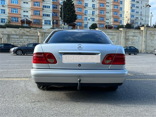 Mercedes E 240 1998, 263,000 km - 2.4 l - Bakı