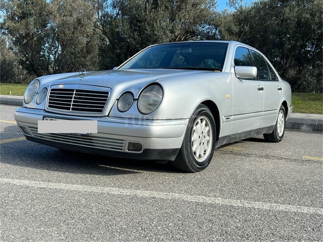 Mercedes E 240 1998, 263,000 km - 2.4 l - Bakı