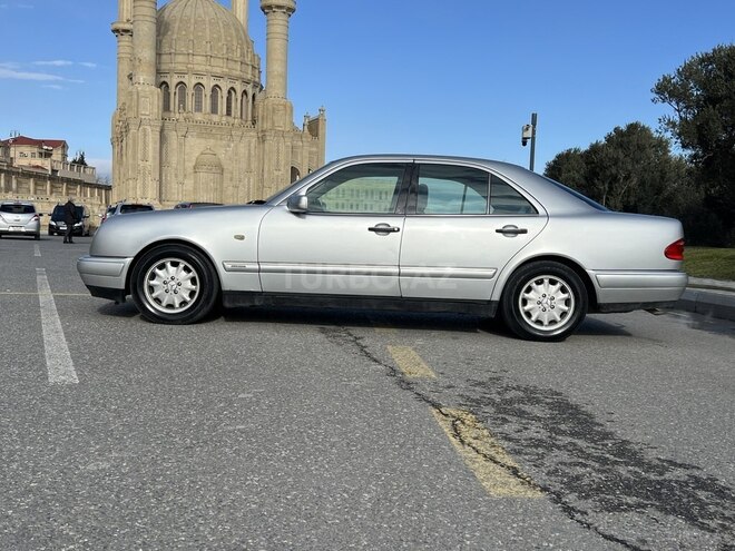 Mercedes E 240 1998, 263,000 km - 2.4 l - Bakı