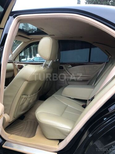 Mercedes E 320 2001, 260,000 km - 3.2 l - Sumqayıt