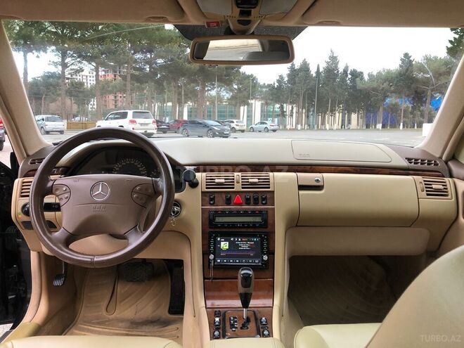 Mercedes E 320 2001, 260,000 km - 3.2 l - Sumqayıt
