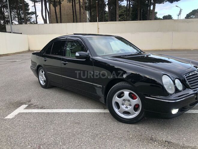 Mercedes E 320 2001, 260,000 km - 3.2 l - Sumqayıt
