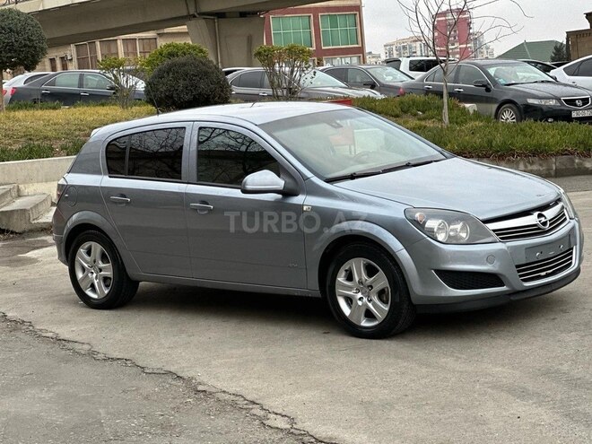 Opel Astra 2010, 170,000 km - 1.4 l - Bakı