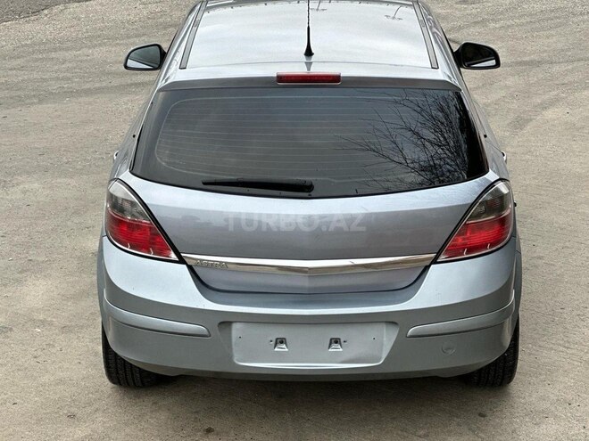 Opel Astra 2010, 170,000 km - 1.4 l - Bakı