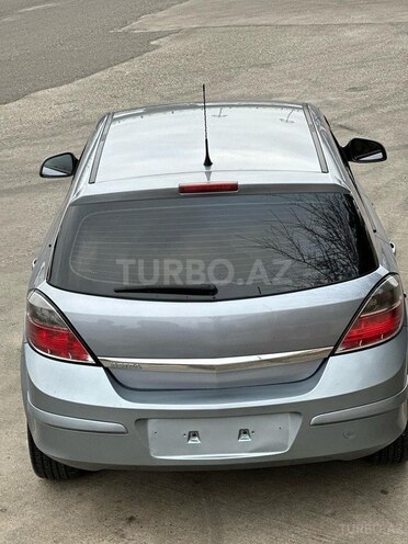 Opel Astra 2010, 170,000 km - 1.4 l - Bakı