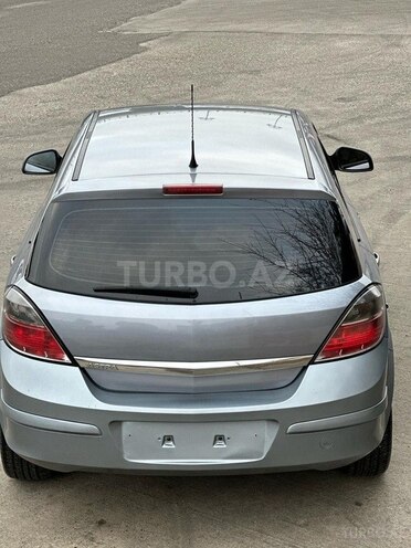 Opel Astra 2010, 170,000 km - 1.4 l - Bakı