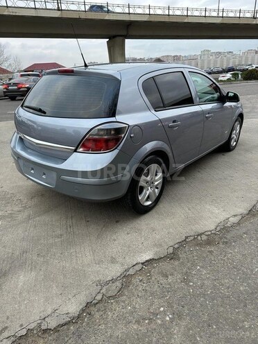 Opel Astra 2010, 170,000 km - 1.4 l - Bakı