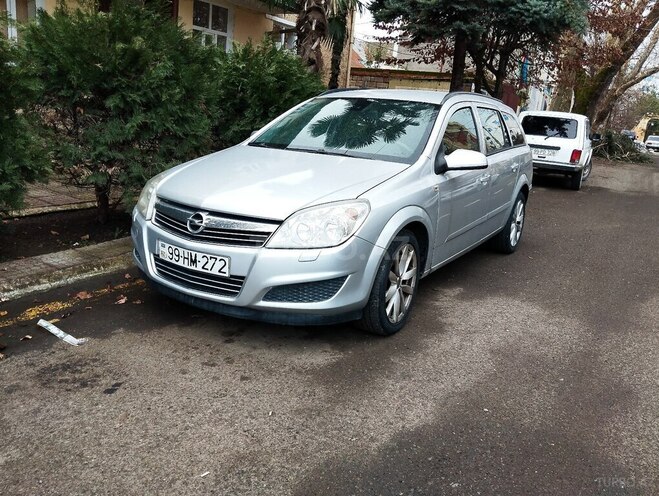 Opel Astra 2006, 240,000 km - 1.9 l - Lənkəran
