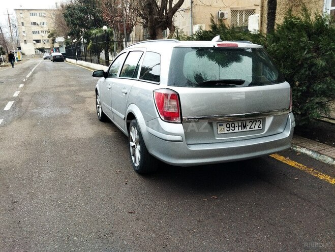 Opel Astra 2006, 240,000 km - 1.9 l - Lənkəran