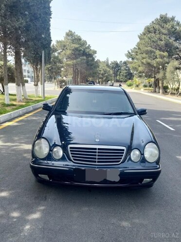 Mercedes E 220 2000, 326,000 km - 2.2 l - Bakı