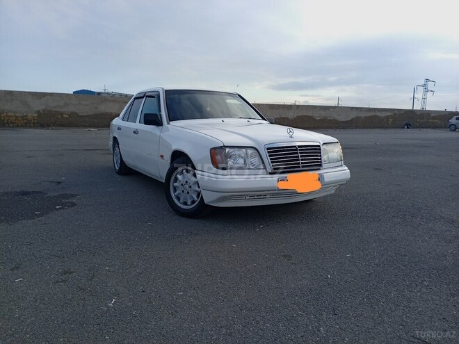 Mercedes E 220 1993, 542,187 km - 2.2 л - Sabirabad