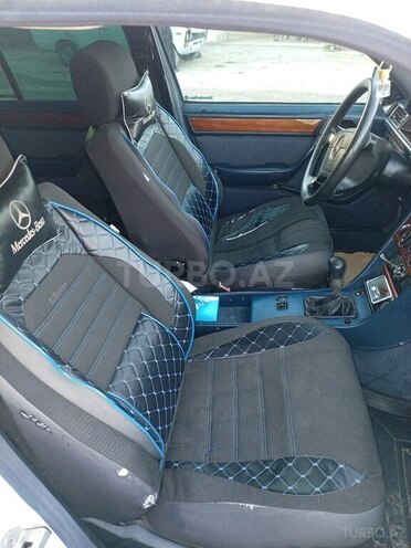 Mercedes E 220 1993, 542,187 km - 2.2 л - Sabirabad