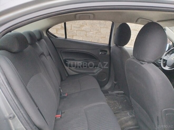 Mitsubishi Attrage 2014, 115,000 km - 1.2 l - Bakı
