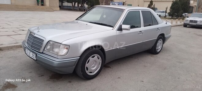 Mercedes E 220 1994, 600,000 km - 2.2 л - Sumqayıt