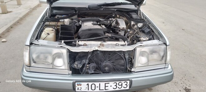 Mercedes E 220 1994, 600,000 km - 2.2 л - Sumqayıt