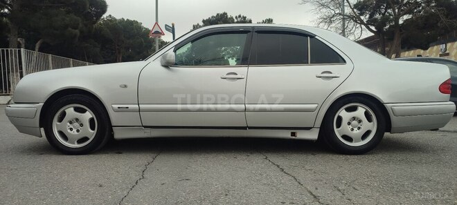 Mercedes E 230 1995, 438,880 km - 2.3 l - Bakı