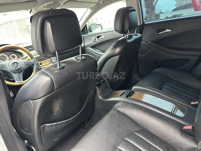 Mercedes  2008, 200,000 km - 3.0 l - Bakı