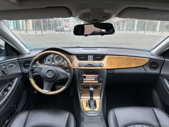 Mercedes  2008, 200,000 km - 3.0 l - Bakı