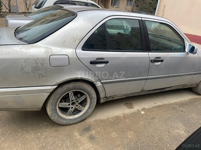 Mercedes C 220 1994, 560,000 km - 2.2 л - Bakı