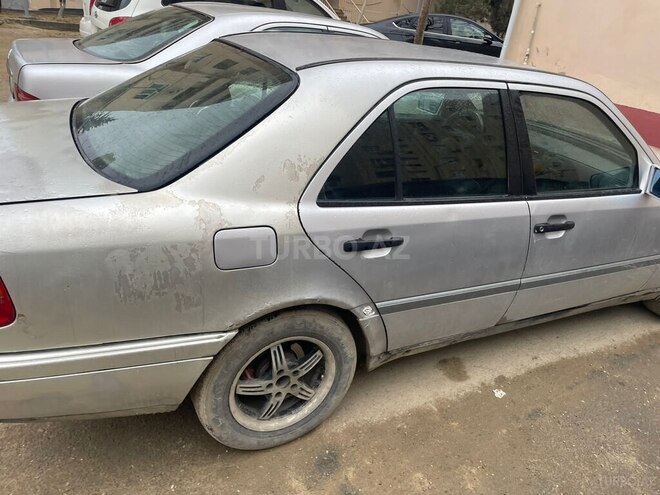Mercedes C 220 1994, 560,000 km - 2.2 л - Bakı