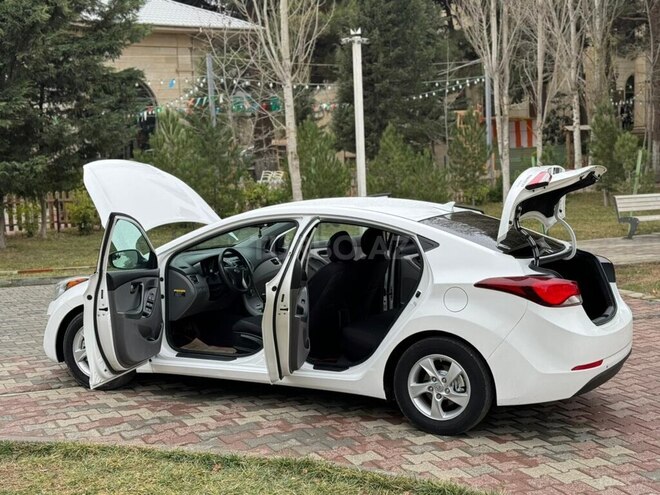 Hyundai Elantra 2014, 92,600 km - 1.8 l - Bakı