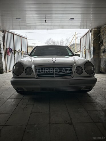 Mercedes E 240 1998, 378,500 km - 2.4 l - Sumqayıt