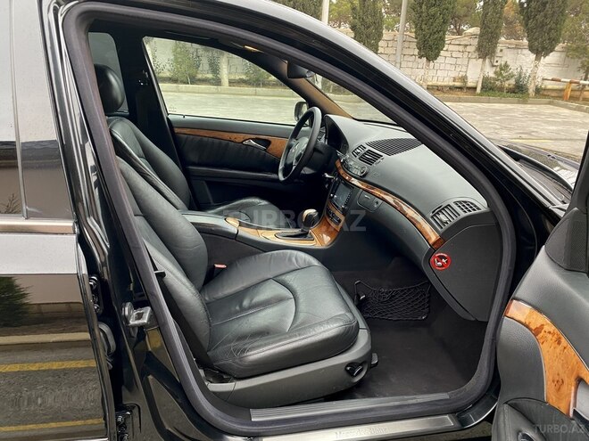 Mercedes E 240 2002, 262,000 km - 2.4 l - Bakı