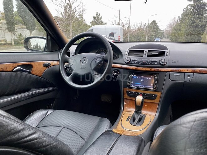 Mercedes E 240 2002, 262,000 km - 2.4 l - Bakı