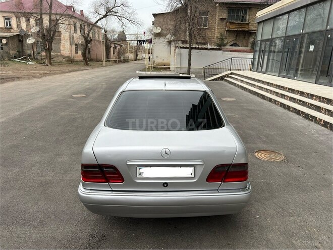 Mercedes E 230 1996, 334,500 km - 2.3 l - Sumqayıt