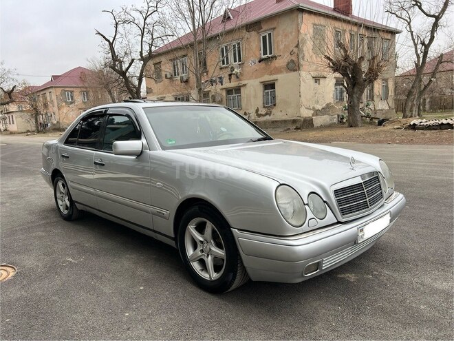 Mercedes E 230 1996, 334,500 km - 2.3 l - Sumqayıt