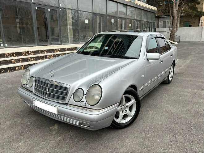 Mercedes E 230 1996, 334,500 km - 2.3 l - Sumqayıt