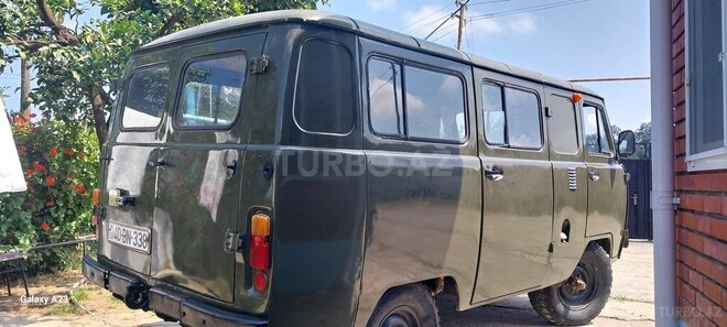 UAZ 3303 1998, 300,000 km - 2.4 л - Astara