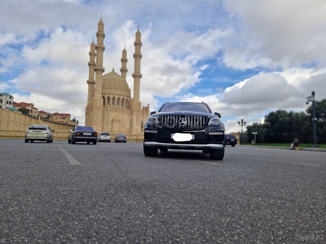 Mercedes GL 63 AMG 2015, 96,000 km - 5.5 l - Bakı